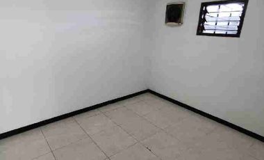 sewa rmh 3Lt ploso timur,5menit ke UNAIR,DR Soetomo