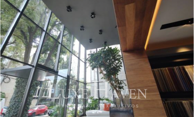 Casa con Uso de Suelo Comercial junto a Parque Lincol