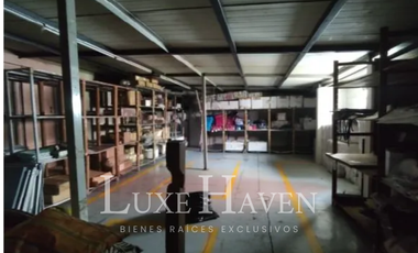 Casa con Uso de Suelo Comercial junto a Parque Lincol