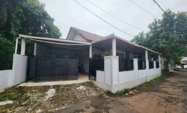 Rumah Mewah dengan Tanah Luas dijuak Murah di Perumahan Jatiwaringin Asri
