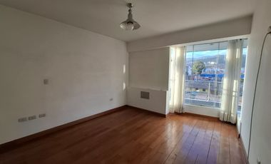 VENTA DE DEPARTAMENTO EN SANTA MONICA