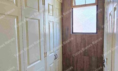 Casa en RENTA, VILLA UNIVERSIDAD. COTO PEQUEÑO Y ACOGEDOR. $13,000.- más mantenimiento.