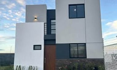 CASA EN VENTA EN FERRARA RESIDENCIAL