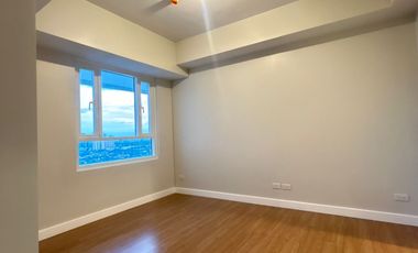 FS: 2BR Unit at The Arton By Rockwell, Quezon City.