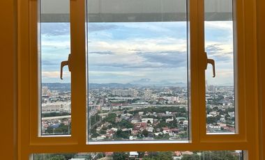 FS: 2BR Unit at The Arton By Rockwell, Quezon City.