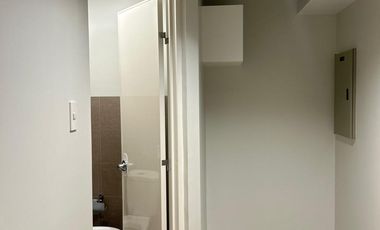 FS: 2BR Unit at The Arton By Rockwell, Quezon City.