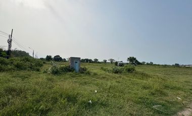 Commercial land for sale in East Serang, Banten. Very strategic location because it is close to the toll road & right on the side of the road