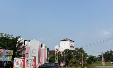 Commercial land for sale in East Serang, Banten. Very strategic location because it is close to the toll road & right on the side of the road