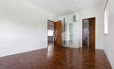 5 Bedroom House with Swimming Pool for Rent in North Town Cebu City