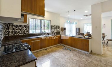 5 Bedroom House with Swimming Pool for Rent in North Town Cebu City