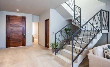 Casa con equipamiento y amenidades PREMIUM!!!