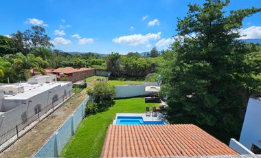 CASA DE CAMPO EN COTO CARRETERA A CHAPALA 4 RECS TERRAZAS Y ALBERCA.