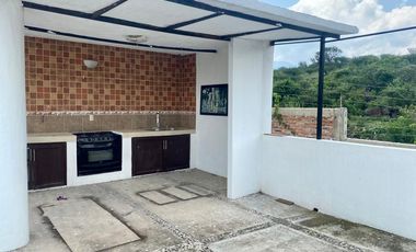 CASA DE CAMPO EN COTO CARRETERA A CHAPALA 4 RECS TERRAZAS Y ALBERCA.