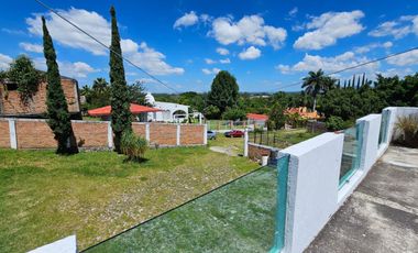 CASA DE CAMPO EN COTO CARRETERA A CHAPALA 4 RECS TERRAZAS Y ALBERCA.