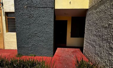 Departamento Planta Baja en Renta $15,900.00 zona Chapalita, Av. San Francisco N°000, Int. 000, Col. Jardines de Los Arcos, CP.44500, Guadalajara, Jal