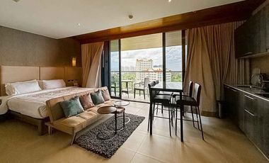 Luxurious Studio with Panoramic Ocean Views in The Reef Island Resort