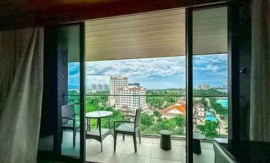 Luxurious Studio with Panoramic Ocean Views in The Reef Island Resort