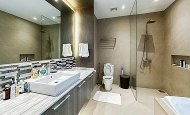 Luxurious Studio with Panoramic Ocean Views in The Reef Island Resort