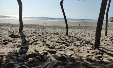VENDO TERRENO EN LA URBANIZACIÓN BRICEÑO BEACH FRENTE A BAHÍA DE CARAQUEZ