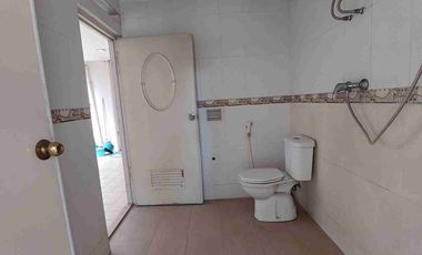 Rumah sewa furnish besar Kutisari indah, Surabaya dekat siwalankerto,waru,rungkut, kampus Petra,Ubaya