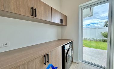 Brand New Luxury Modern Pool Villa with Fully Furnished At Hua Hin Soi 112 For Sale