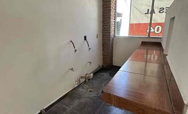 LOCAL COMERCIAL EN RENTA $20,000 MXN FRENTE A GASOLINERA PEDRO ESCOBEDO