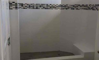 Arriendo  casa 3 dormitorios, 2 estacionamientos