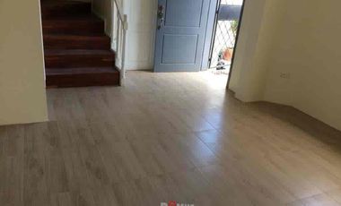 Arriendo  casa 3 dormitorios, 2 estacionamientos