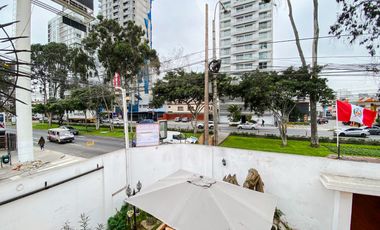 Terreno Comercial en Esquina en Avenida Pershing!!!