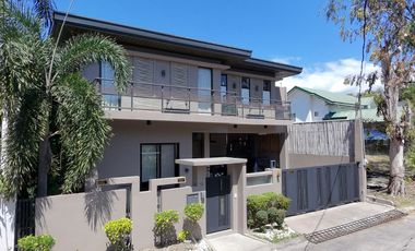 Well-priced Modern House in BF Homes Parañaque with Pool – For Sale