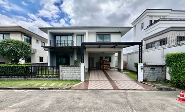 Rare Item! Corner Unit, Move-in Ready — Casa Ville Ramintra–Wongwaen 2, Only 10 Minutes to Fashion Island