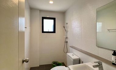 Rare Item! Corner Unit, Move-in Ready — Casa Ville Ramintra–Wongwaen 2, Only 10 Minutes to Fashion Island
