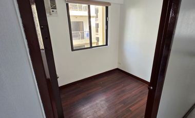 3BR Condo With Parking Asteria Residences Dmcihomes Paranaque Near Waltermart