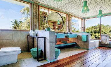 LEASEHOLD | LUXURY 5-BEDROOM VILLA WITH RICE FIELD VIEWS - TANAH LOT