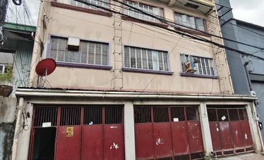 MULTI-DOOR OLD APARTMENT FOR SALE  NEAR  BANAWE & E. RODRIGUEZ QUEZON CITY