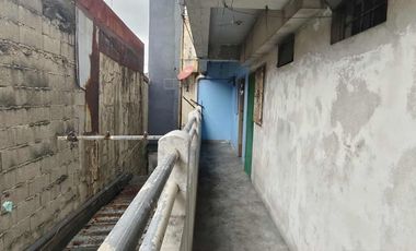 MULTI-DOOR OLD APARTMENT FOR SALE  NEAR  BANAWE & E. RODRIGUEZ QUEZON CITY