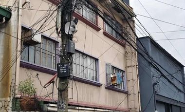 MULTI-DOOR OLD APARTMENT FOR SALE  NEAR  BANAWE & E. RODRIGUEZ QUEZON CITY