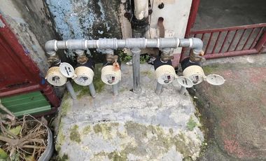 MULTI-DOOR OLD APARTMENT FOR SALE  NEAR  BANAWE & E. RODRIGUEZ QUEZON CITY