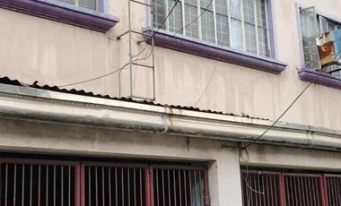 MULTI-DOOR OLD APARTMENT FOR SALE  NEAR  BANAWE & E. RODRIGUEZ QUEZON CITY
