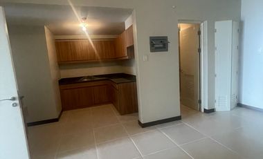 3BR 79sqm Calinea tower Caloocan DMCI preselling Near Sm Grand central