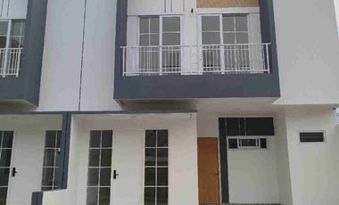 Dijual Rumah Sangat Strategis 8 Menit LRT Cikunir Bebas Banjir