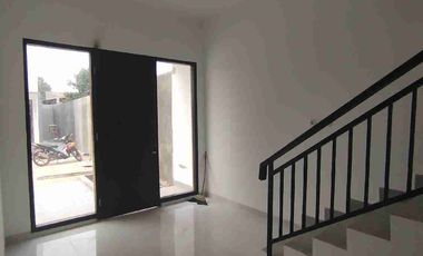 Dijual Rumah Sangat Strategis 8 Menit LRT Cikunir Bebas Banjir