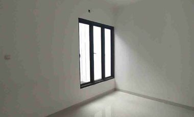 Dijual Rumah Sangat Strategis 8 Menit LRT Cikunir Bebas Banjir