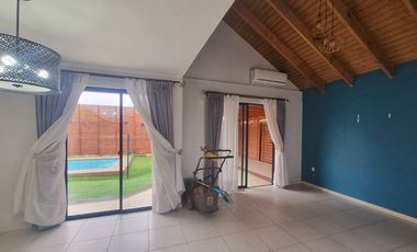 VENDE CASAA EN SELECTO BARRIO CENTRO NUEVO MACHALI