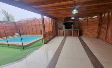 VENDE CASAA EN SELECTO BARRIO CENTRO NUEVO MACHALI