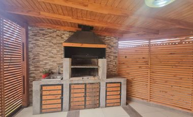 VENDE CASAA EN SELECTO BARRIO CENTRO NUEVO MACHALI