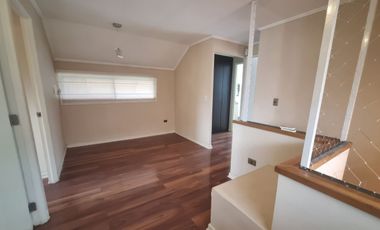 VENDE CASAA EN SELECTO BARRIO CENTRO NUEVO MACHALI