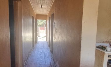 VENDE CASA COM AMPLIO SITIO EN PLENO CENTRO PICHILEMU