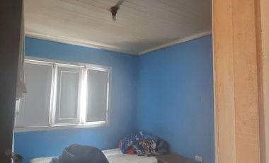 VENDE CASA COM AMPLIO SITIO EN PLENO CENTRO PICHILEMU