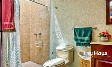 CASA EN RENTA EN HÉROES 1910, TLALPAN, RODEADA DE BOSQUE